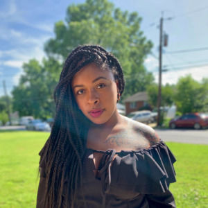 Meet your Posher, Layla